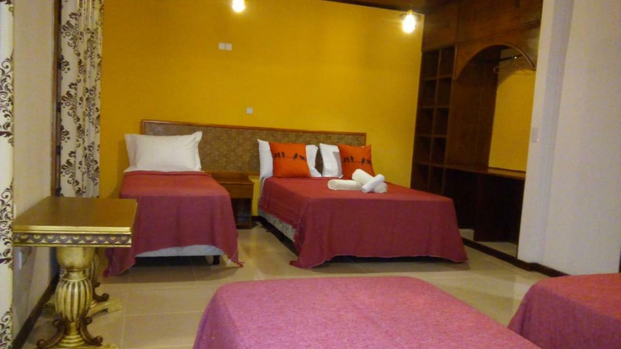 El Uru Suite Hotel Puerto Iguazú Esterno foto