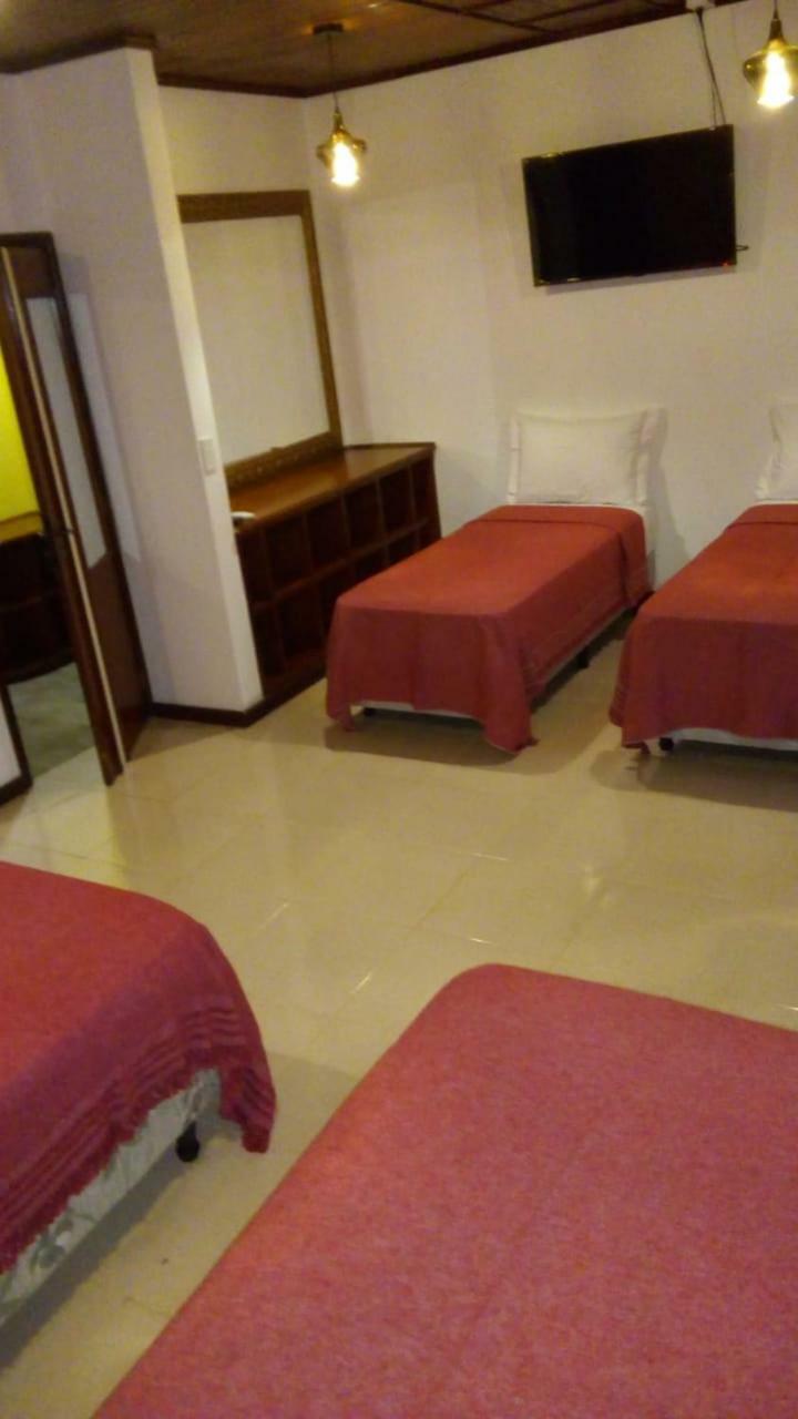 El Uru Suite Hotel Puerto Iguazú Esterno foto