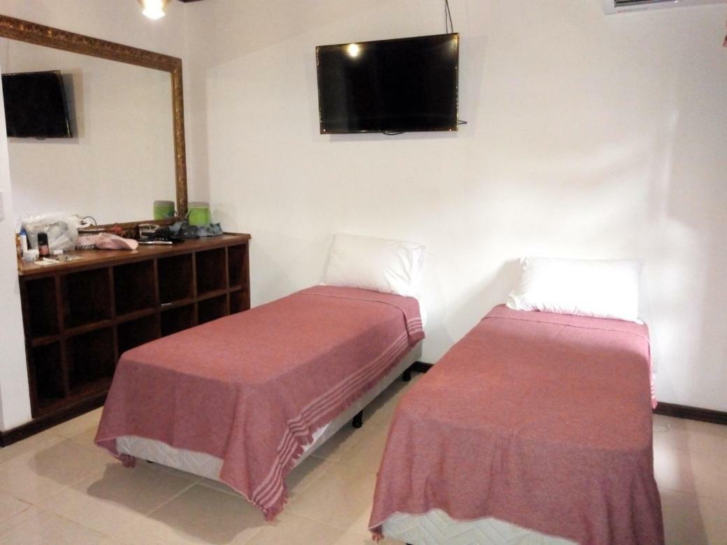 El Uru Suite Hotel Puerto Iguazú Esterno foto